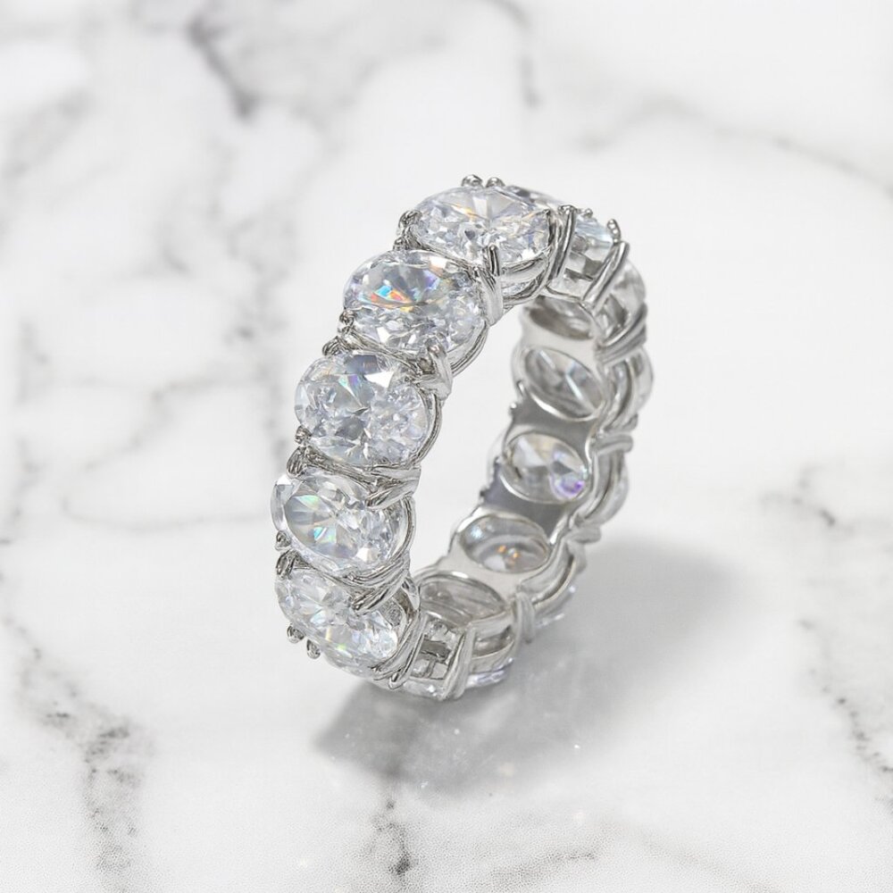"Aspen" Oval Infinity Ring